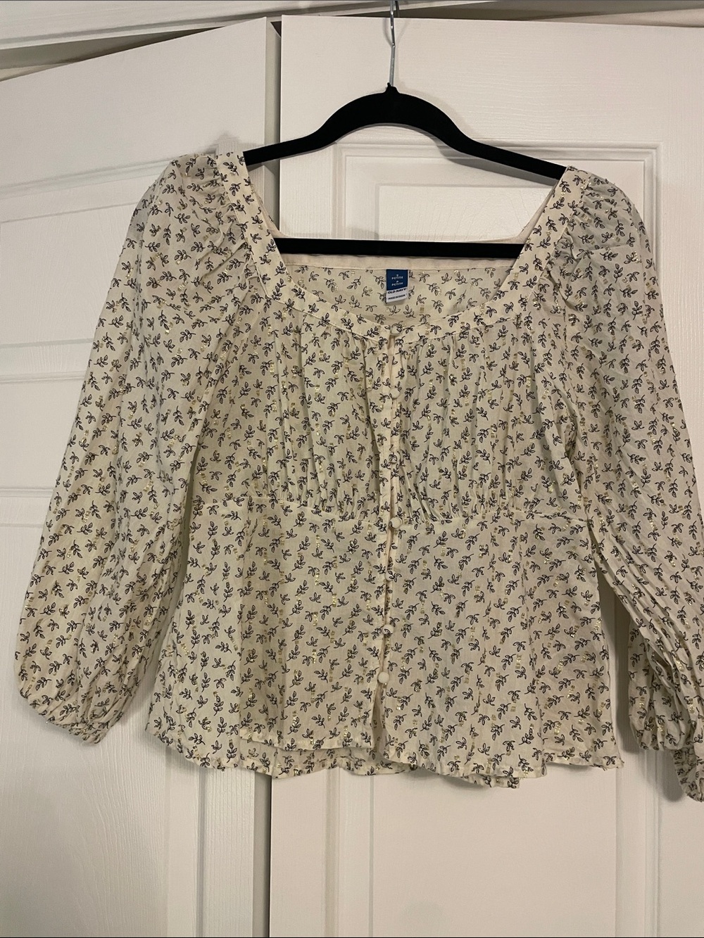 Old Navy Cream Floral Peasant Top